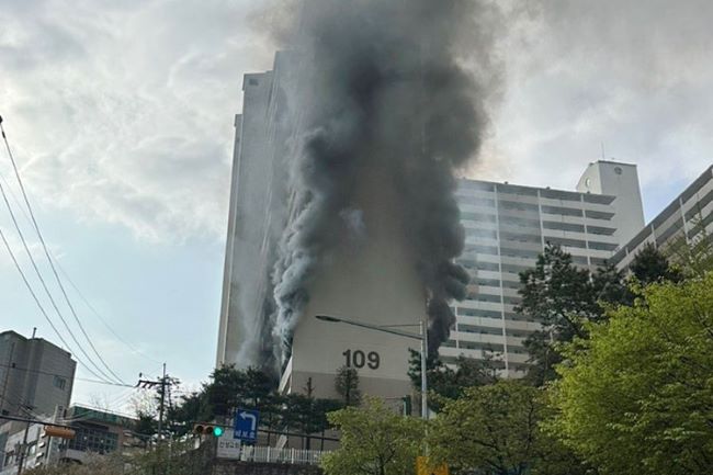 1 Dead, 6 Others Injured in Suspected Arson at Apartment Building in Seoul