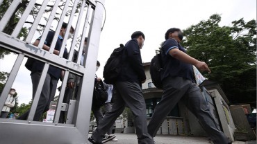 Korea to Permit Credit Cards for Minors as Part of Shift Toward Cashless Economy