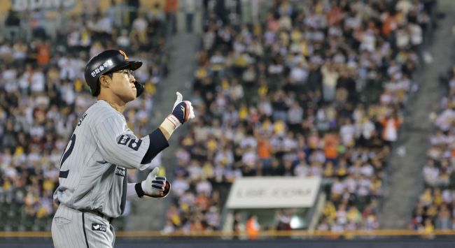 Eagles Defeat Twins in Battle of KBO’s 2 Best Teams