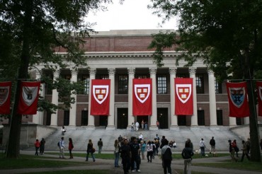 Trump Administration Revokes Harvard’s Certification to Enroll International Students, Sending Shockwaves Through Korean Student Community