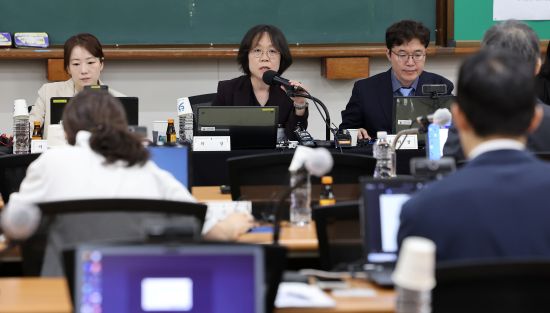 Judges’ Meeting Ends Without Response to Controversy Over Lee’s Election Law Violation Case