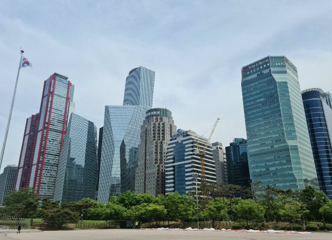 Yeouido’s financial district. (Image courtesy of Yonhap)