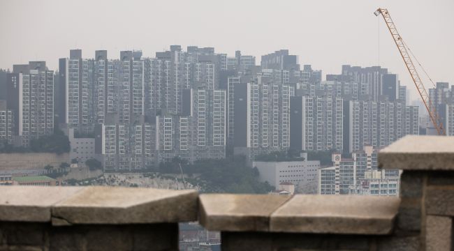 Tightened Loan Curbs Expected To Help Cool Overheated Seoul Housing Market: Experts