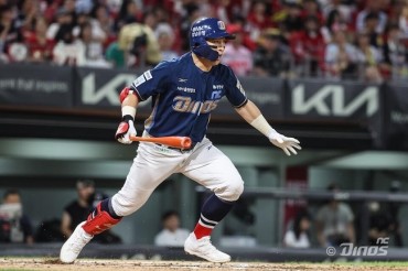 KBO-Leading Hanwha Eagles Acquire All-Time Hits King Son Ah-seop KBO-Leading Hanwha Eagles Acquire All-Time Hits King Son Ah-seop