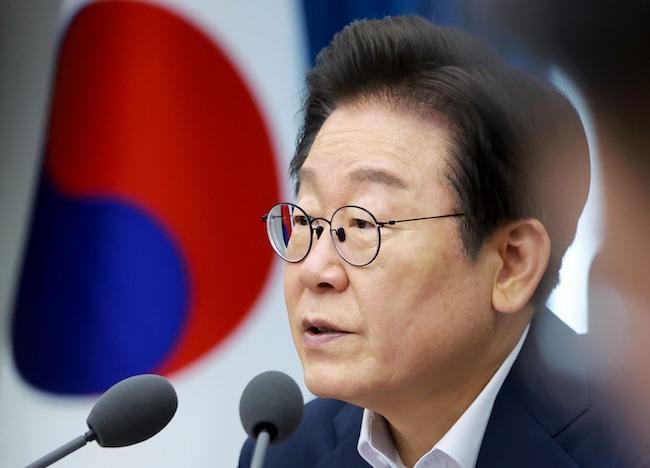 S. Korea in Trade Talks With U.S. Over Shipbuilding, Chips, Battery, Bio: Official