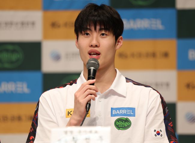 South Korean swimmer Hwang Sun-woo speaks during a press conference at the Jincheon National Training Center in Jincheon, North Chungcheong Province, on July 8, 2025. (Image courtesy of Yonhap)