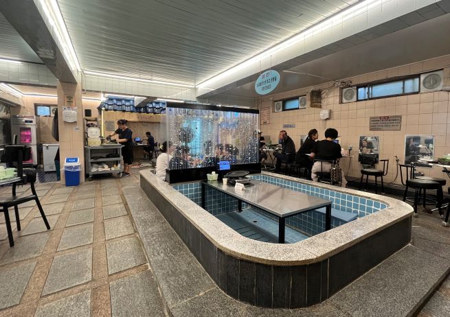 Repurposed Bathhouses in Gyeongnam Gain Popularity for Unique Business Ventures Repurposed Bathhouses in Gyeongnam Gain Popularity for Unique Business Ventures