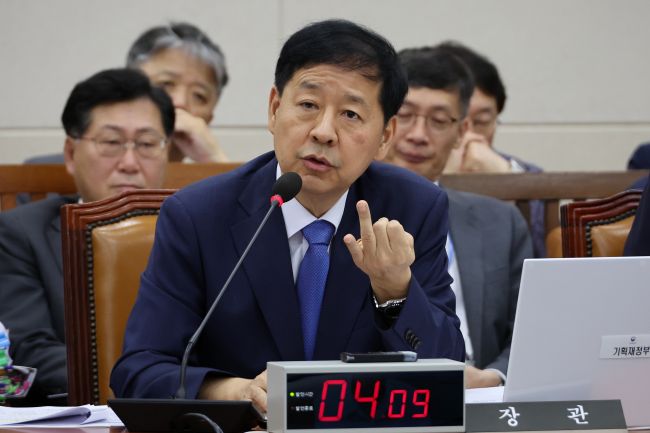 Seoul Finance Minister Says FTA With U.S. Still Effective Despite Tariff deal