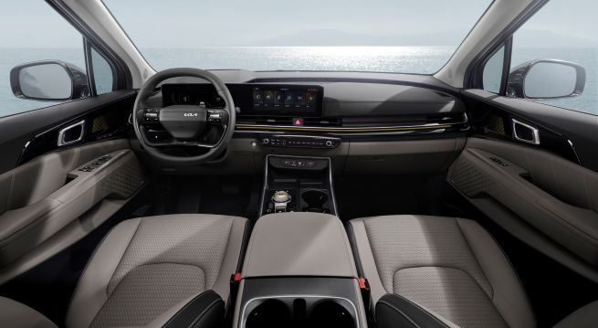 Kia has launched a model-year update of its flagship large recreational vehicle (RV), “The 2026 Carnival.” (Photo courtesy of Hyundai Motor Company and Kia)