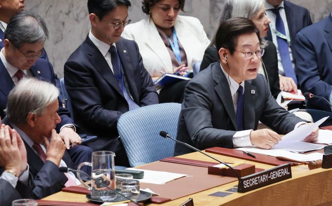 Lee, U.S. Treasury Secretary Discuss Trade Talks, Stressing “Commercial Rationality”