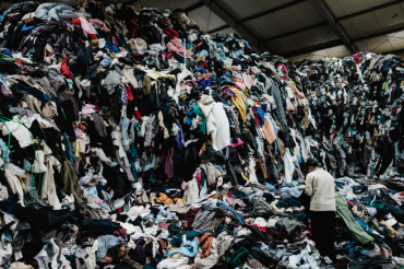 Seoul Invests in AI Recycling to Curb Fast-Fashion Waste