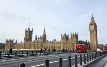 UK Parliament Adds Korean to Visitor Tour Guide Service