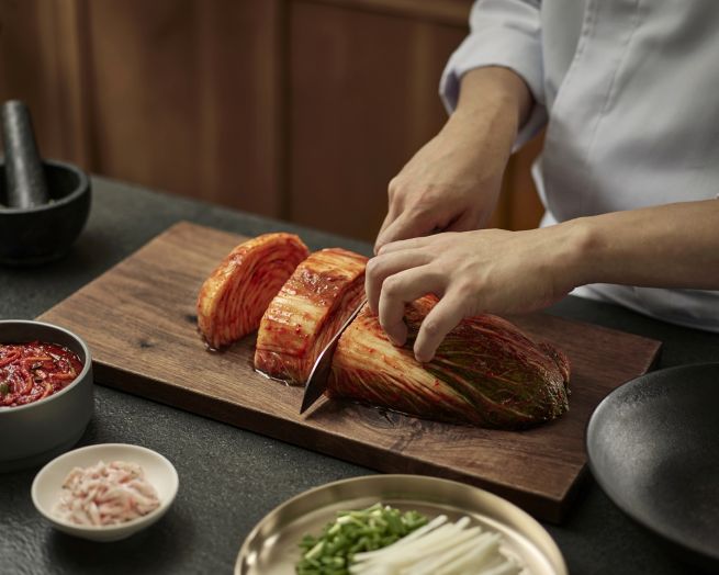 Luxury Hotels in Korea Ride K-Food Wave With Kimchi Exports