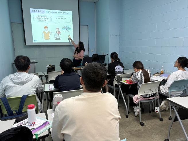 Korea Struggles to Integrate Teenage Returnees as Language Barriers Keep Many Out of School