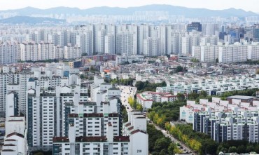 Financial Regulator Signals Readiness for New Measures to Curb Household Debt