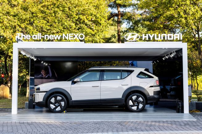 Hyundai Showcases New Hydrogen-Powered Nexo at APEC CEO Summit