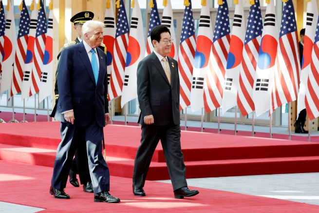 Seoul Presses Washington for Nuclear Submarine Fuel in Security Push Seoul Presses Washington for Nuclear Submarine Fuel in Security Push