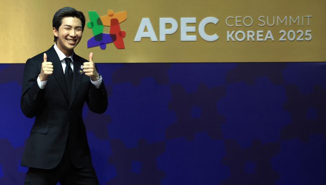 RM, leader of the K-pop group BTS, delivers a speech on “Cultural Industries and K-Culture Soft Power in the APEC Region” at the 2025 Asia-Pacific Economic Cooperation (APEC) CEO Summit held at the Gyeongju Arts Center in North Gyeongsang Province on October 29. (Yonhap)