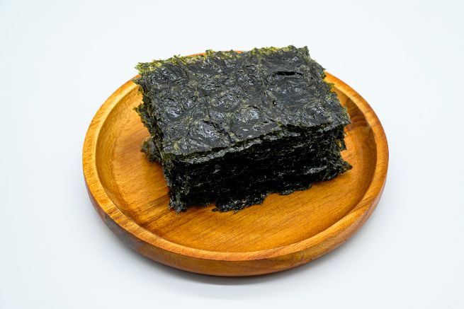 South Korea's exports of dried seaweed reached an all-time high this year, surpassing US$1 billion for the first time, driven largely by growing popularity in overseas markets, such as the United States. (Yonhap)