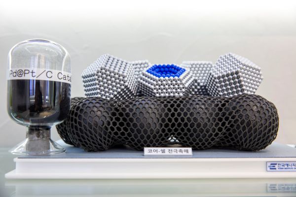 Scientists Develop Faster, More Durable Fuel Cell Catalyst Using CO-Based Method Scientists Develop Faster, More Durable Fuel Cell Catalyst Using CO-Based Method