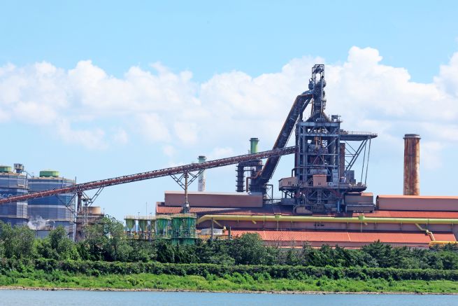 Worker Killed, Three Injured in Suspected Gas Leak at POSCO Steel Plant, Rekindling Debate Over Outsourced Labor Risks