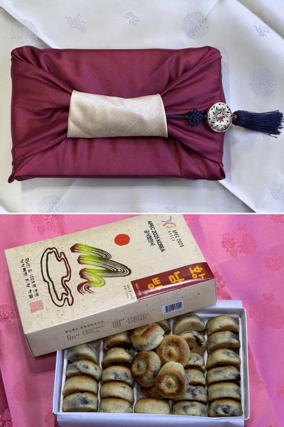 Hwangnam Bread, a famed specialty from Gyeongju, was presented by President Lee Jae Myung to Chinese President Xi Jinping and the Chinese delegation as a gesture of welcome. After reports that Xi personally expressed his appreciation, saying he “enjoyed it very much,” demand for the pastry has surged nationwide, sparking a buying frenzy among Korean consumers. (Yonhap)