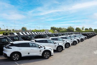 WeRide Lists on Hong Kong Stock Exchange, Becoming World’s First Publicly Traded Robotaxi Company in Hong Kong and US