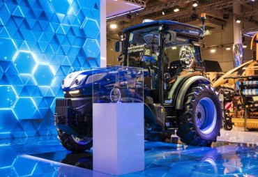 New Holland wins ‘Best Specialized’ at Tractor of the Year 2026 Awards