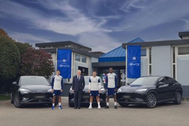 BYD delivers the new SEALION 7 INTER EDITION to FC Internazionale Milano