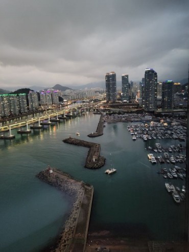 Survey Finds Heavy Education Costs and Mixed Quality-of-Life Satisfaction Among Busan Residents