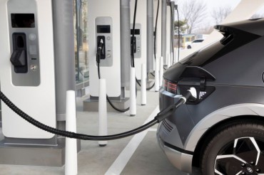Hyundai to Vastly Expand Plug-and-Charge EV Network Beginning Next Year