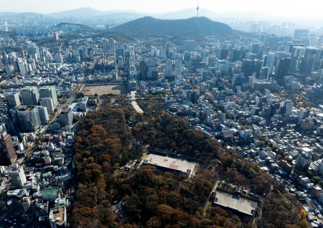 Korea Heritage Service, Seoul City Discuss High-Rise Dispute Adjacent to Jongmyo Shrine Korea Heritage Service, Seoul City Discuss High-Rise Dispute Adjacent to Jongmyo Shrine
