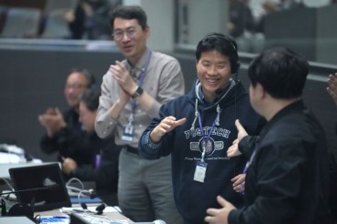 Postech Sees Hoodie Sales Surge After Nuri Rocket Chief Appears in Alma Mater Gear