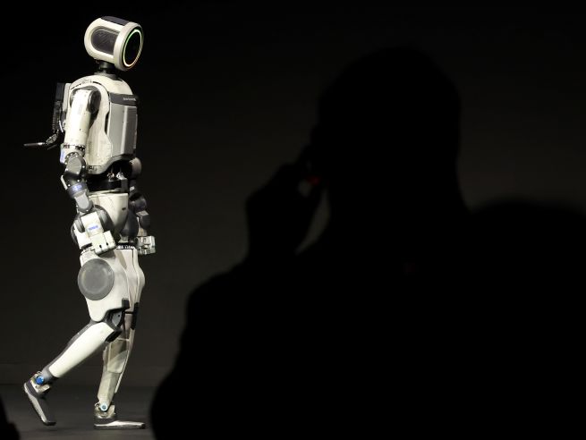 At a Hyundai Motor Group press conference held at Mandalay Bay in Las Vegas, Nevada, on Jan. 5 (local time), one day ahead of the opening of CES 2026, the humanoid robot Atlas is unveiled. (Yonhap)