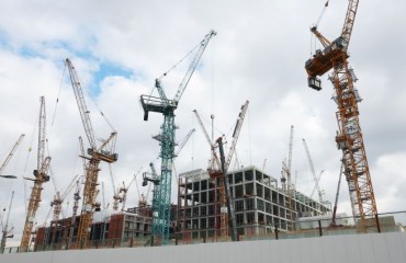 New Funding Plan Targets Semiconductor and Battery Hubs Outside Seoul