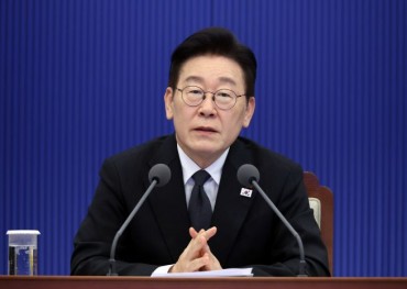 President Lee Urges Stronger Safety Net as A.I. Reshapes Work and Worries Grow