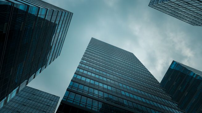 Across 10 comparable industries, Korean starting pay exceeded Japan’s in nine, with the largest gaps seen in finance and insurance, professional and scientific services, and manufacturing. (Yonhap)