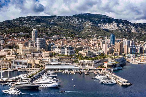 On Thursday, 5 February, the Yacht Club de Monaco will bring together leading figures from the international yachting industry for its 18th Economic Symposium – La Belle Classe Superyachts.